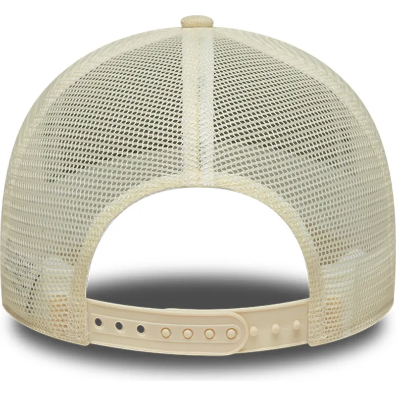 petten-gebogen-beige-snapback-a-frame-denim-leather-patch-van-new-era petten-gebogen-beige-snapback-a-frame-denim-leather-patch-van-new-era