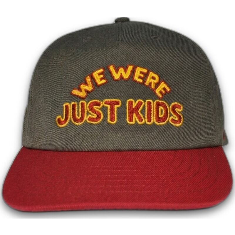 cappellino-curvo-grigio-e-rosso-snapback-just-kids-the-retro-di-homenage