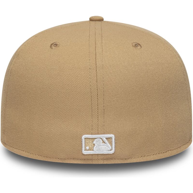 petten-plat-bruin-aangepast-claro-59fifty-league-essential-van-new-york-yankees-mlb-van-new-era petten-plat-bruin-aangepast-claro-59fifty-league-essential-van-new-york-yankees-mlb-van-new-era