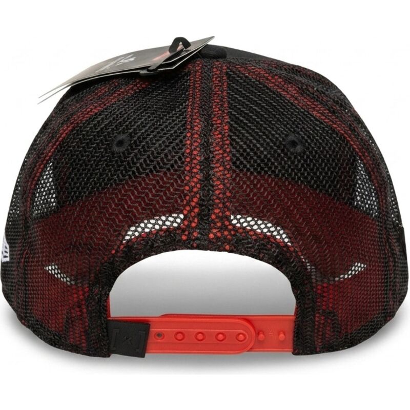 petten-gebogen-zwart-snapback-chu1-blob-chucky-van-capslab