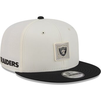 Petten plat beige snapback 9FIFTY Training Pack 2026 van Las Vegas Raiders NFL van New Era
