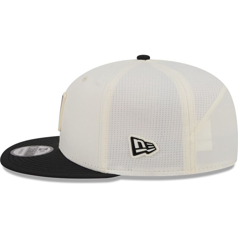petten-plat-beige-snapback-9fifty-training-pack-2026-van-las-vegas-raiders-nfl-van-new-era
