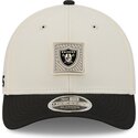 gorra-curva-beige-y-negra-snapback-9forty-m-crown-training-pack-2026-de-las-vegas-raiders-nfl-de-new-era
