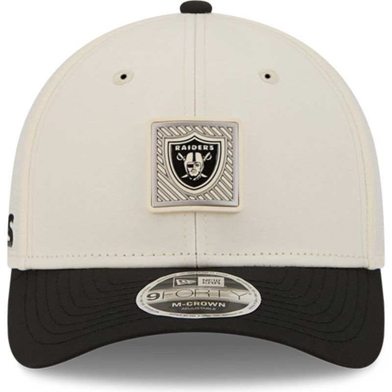 petten-gebogen-beige-snapback-9forty-m-crown-training-pack-2026-van-las-vegas-raiders-nfl-van-new-era