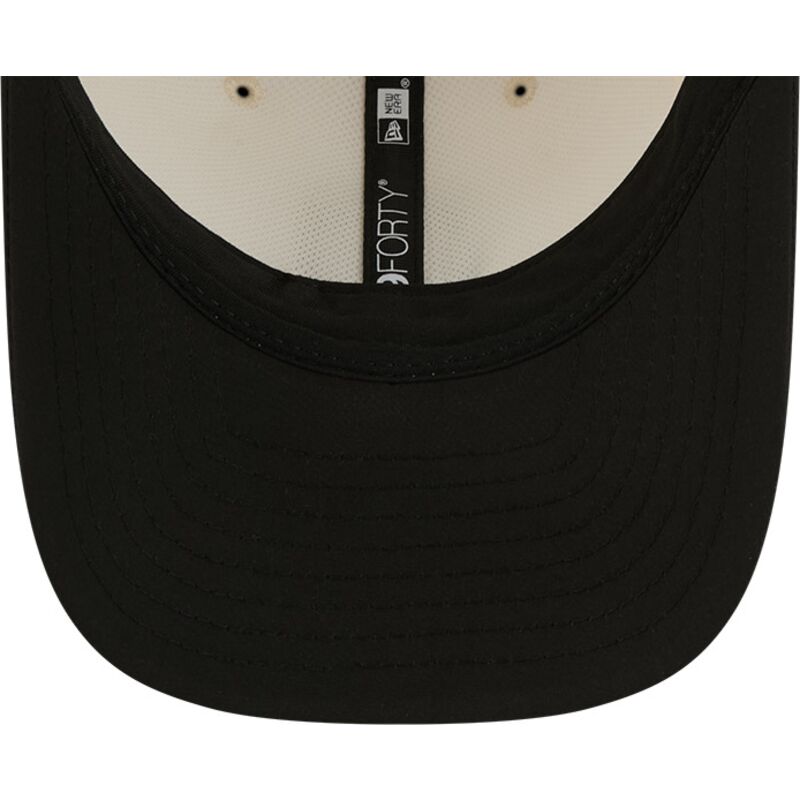 petten-gebogen-beige-snapback-9forty-m-crown-training-pack-2026-van-las-vegas-raiders-nfl-van-new-era