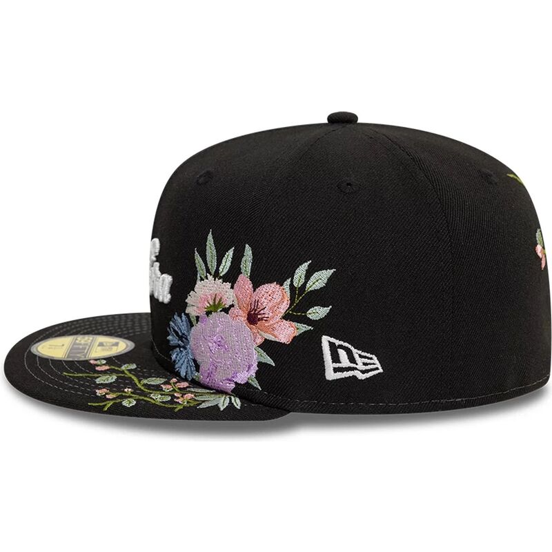 gorra-plana-negra-ajustada-59fifty-floral-emb-de-new-era