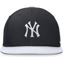 gorra-plana-azul-marino-y-blanca-snapback-para-nino-dri-fit-pro-structured-square-bill-de-new-york-yankees-mlb-de-nike