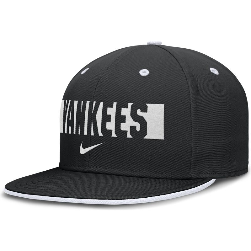 petten-plat-zwart-aangepast-primetime-dri-fit-true-structured-round-bill-van-new-york-yankees-mlb-van-nike