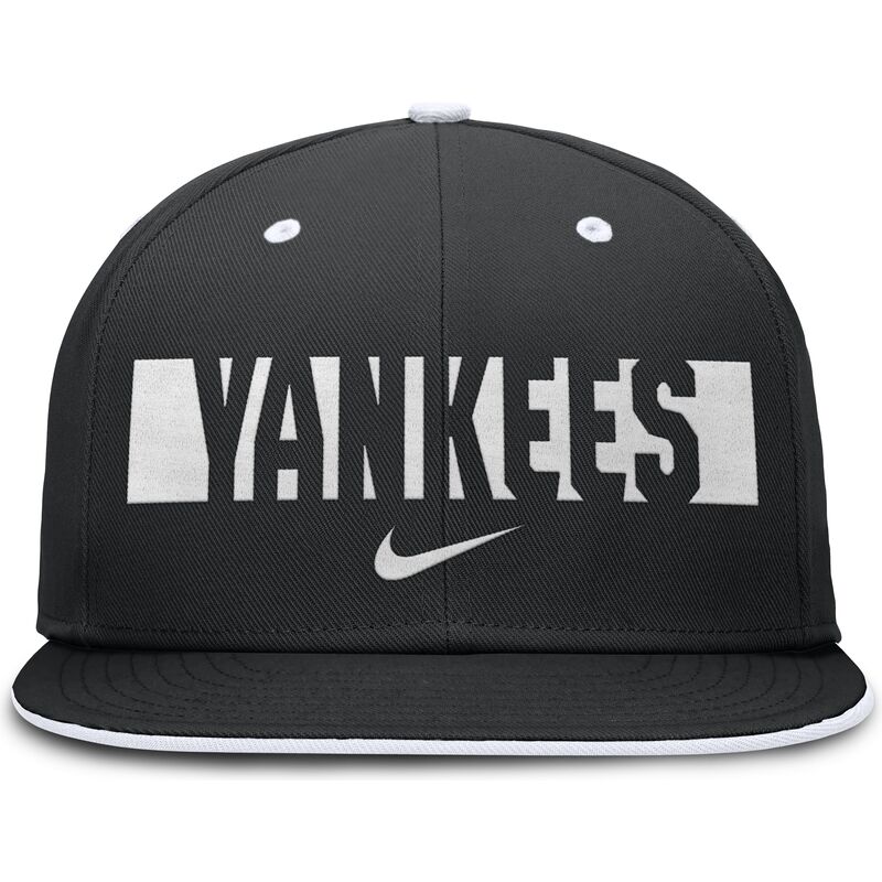 petten-plat-zwart-aangepast-primetime-dri-fit-true-structured-round-bill-van-new-york-yankees-mlb-van-nike