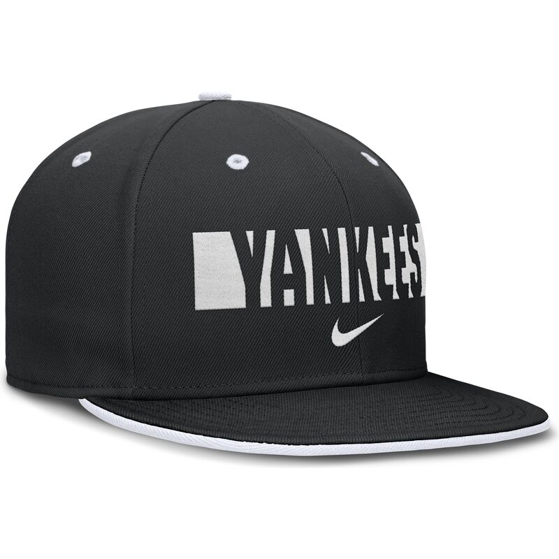 petten-plat-zwart-aangepast-primetime-dri-fit-true-structured-round-bill-van-new-york-yankees-mlb-van-nike