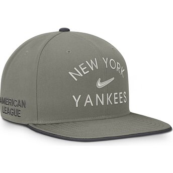 Gorra plana verde snapback Dri-Fit Pro Structured Square Bill de New York Yankees MLB de Nike