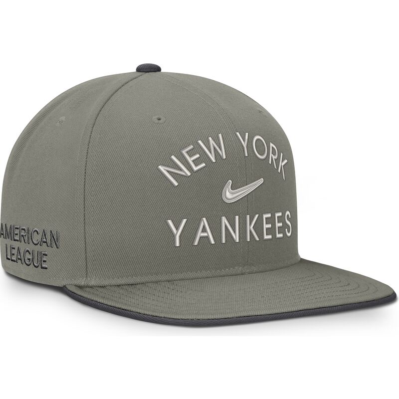 nike-flat-brim-dri-fit-pro-structured-square-bill-new-york-yankees-mlb-green-snapback-cap