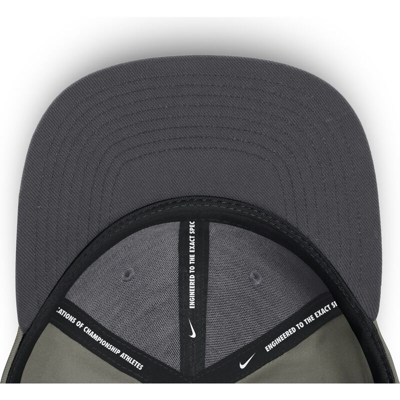 gorra-plana-verde-snapback-dri-fit-pro-structured-square-bill-de-new-york-yankees-mlb-de-nike