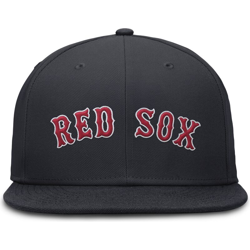 gorra-plana-azul-marino-ajustada-dri-fit-true-structured-round-bill-de-boston-red-sox-mlb-de-nike