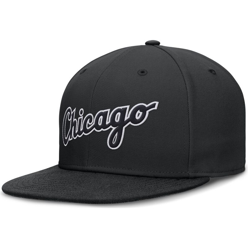 petten-plat-zwart-fitted-dri-fit-true-structured-round-bill-van-chicago-white-sox-mlb-van-nike