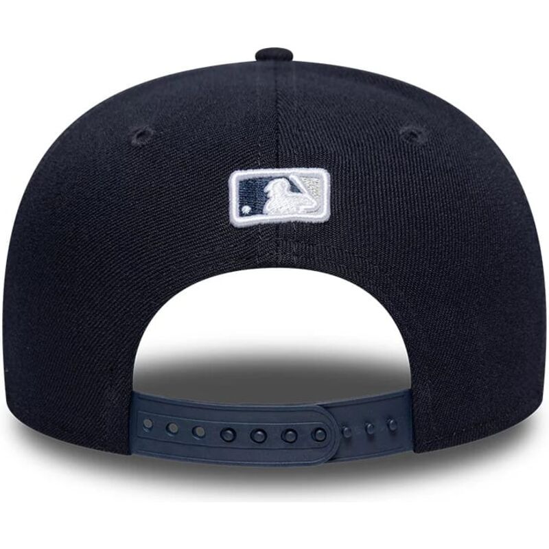 gorra-curva-azul-marino-snapback-9seventy-stretch-snap-player-replica-de-new-york-yankees-mlb-de-new-era