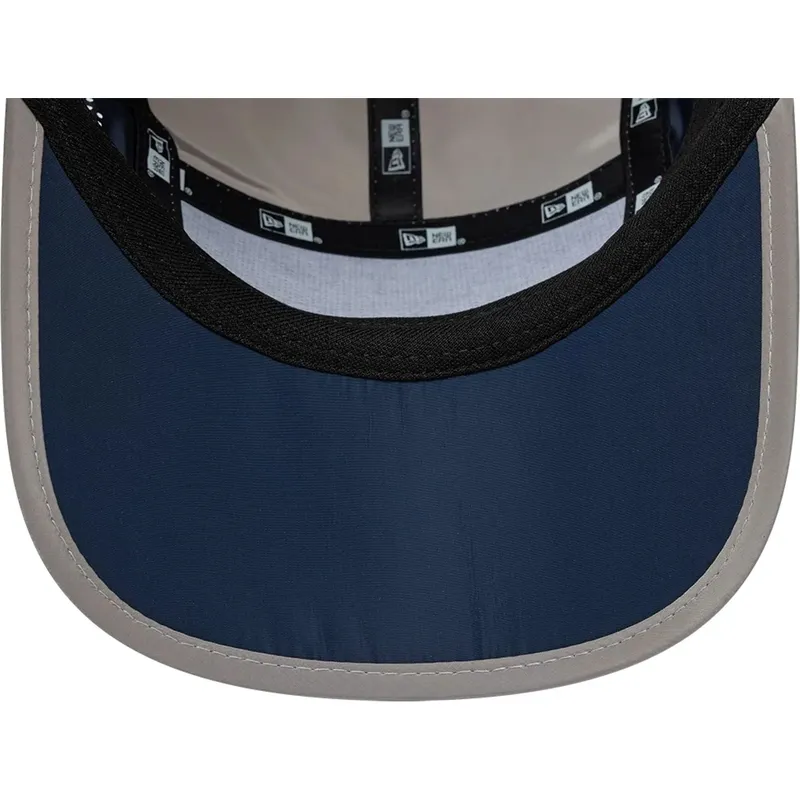 gorra-5-panel-curva-azul-marino-ajustable-runner-colour-block-de-new-era