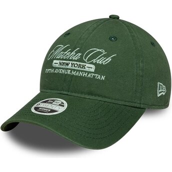 Gorra curva verde ajustable para mujer 9TWENTY Matcha Club de New Era