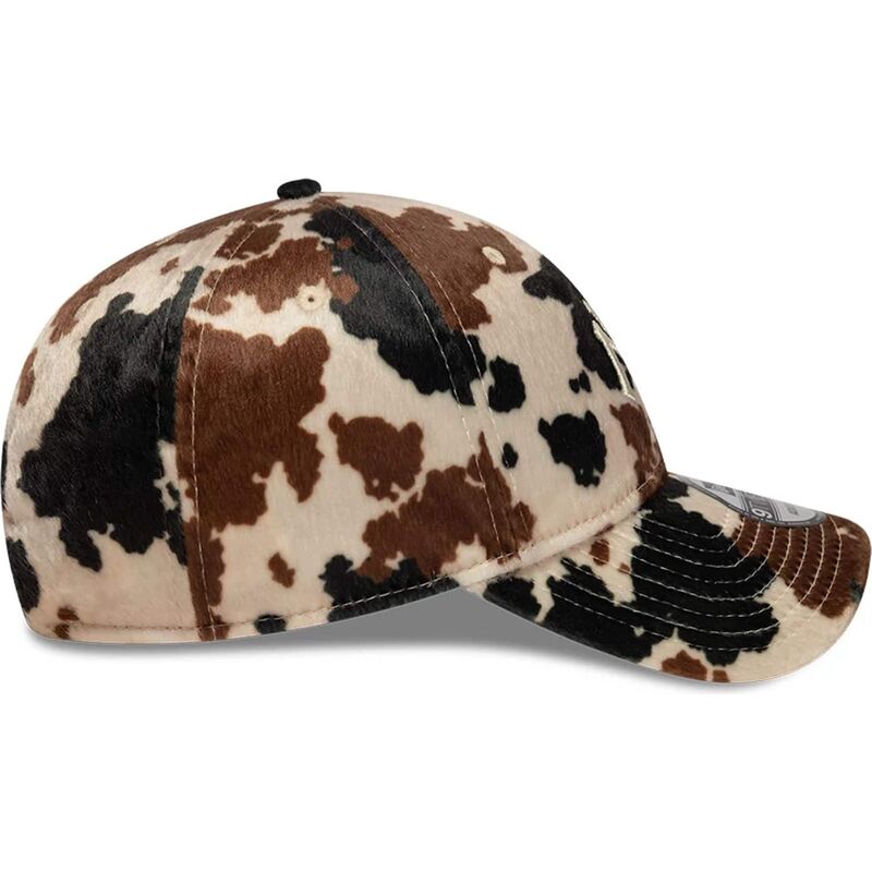 new-era-curved-brim-9twenty-animal-print-new-york-yankees-mlb-brown-adjustable-cap new-era-curved-brim-9twenty-animal-print-new-york-yankees-mlb-brown-adjustable-cap