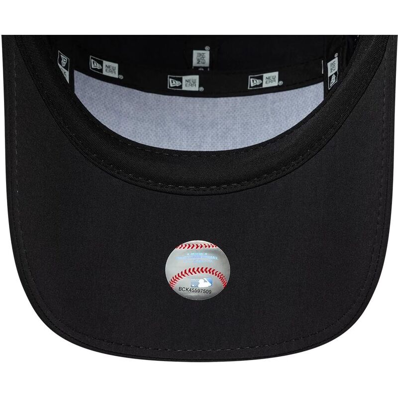 new-era-black-logo-runner-tech-midi-new-york-yankees-mlb-black-trucker-hat