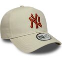 new-era-curved-brim-brown-logo-e-frame-league-essential-new-york-yankees-mlb-beige-snapback-cap