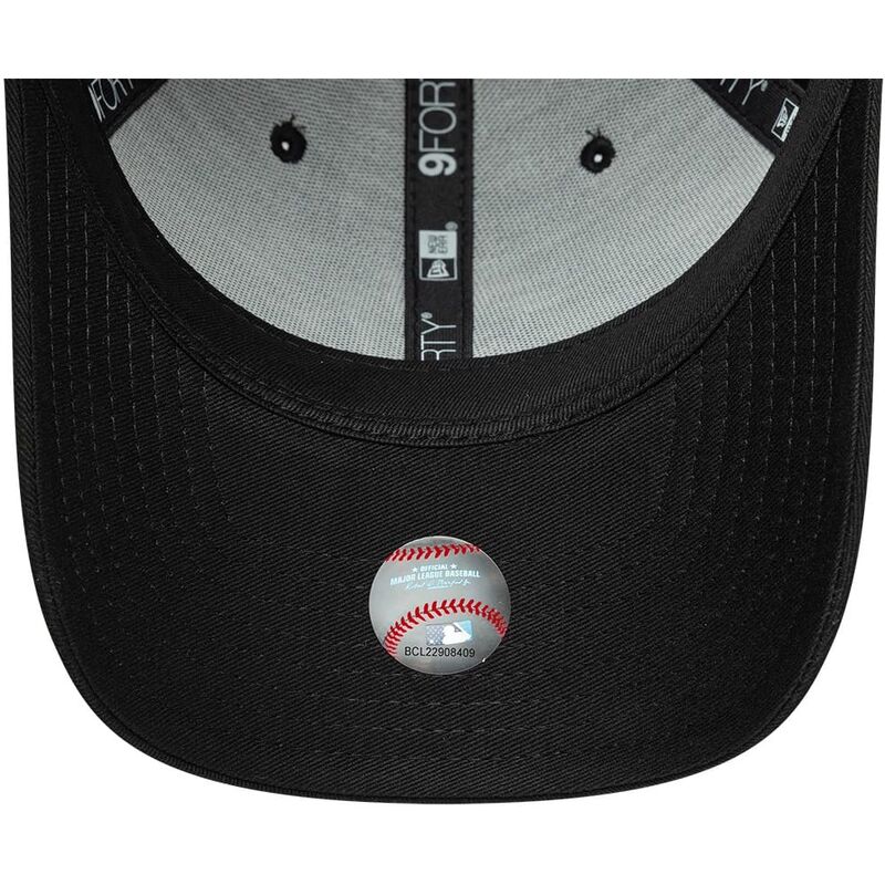 gorra-curva-negra-snapback-con-logo-negro-9forty-m-crown-de-new-york-yankees-mlb-de-new-era