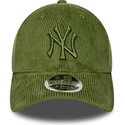 gorra-curva-verde-claro-ajustable-con-logo-verde-9forty-m-crown-cord-de-new-york-yankees-mlb-de-new-era