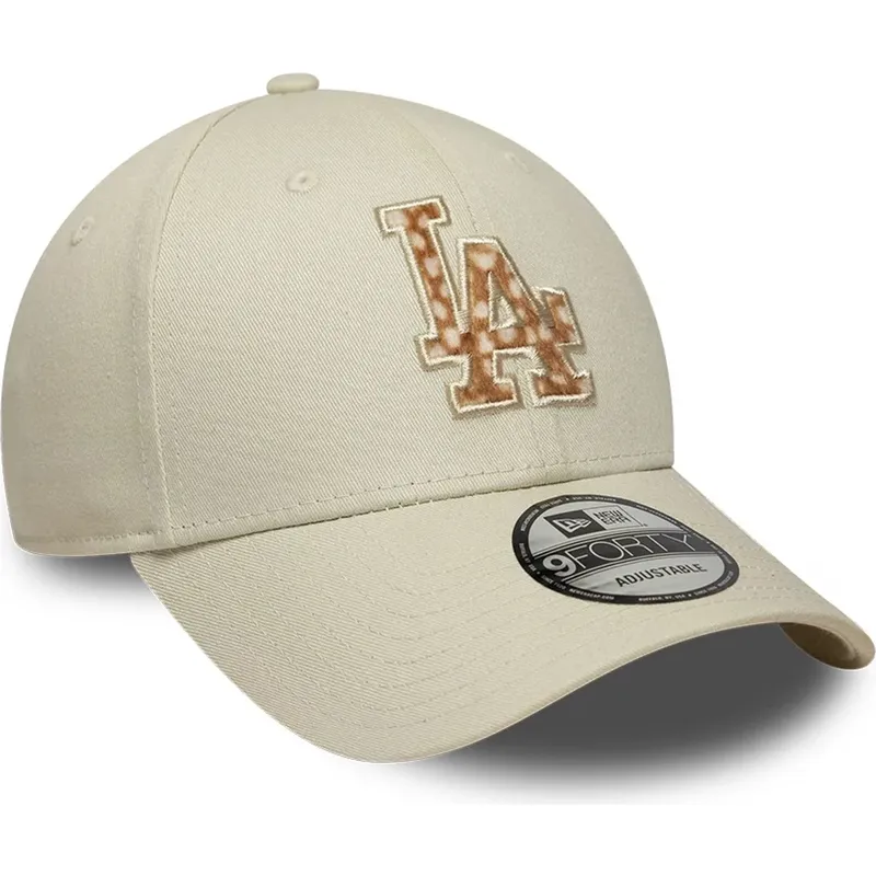gorra-curva-beige-ajustable-con-logo-marron-9forty-faux-pony-infill-de-los-angeles-dodgers-mlb-de-new-era gorra-curva-beige-ajustable-con-logo-marron-9forty-faux-pony-infill-de-los-angeles-dodgers-mlb-de-new-era