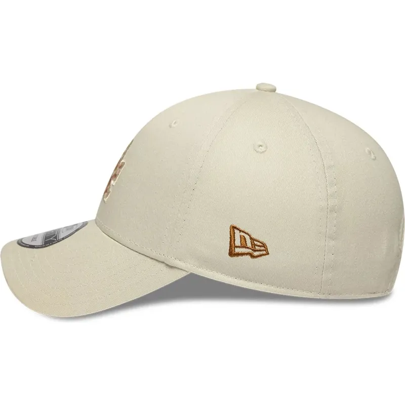 gorra-curva-beige-ajustable-con-logo-marron-9forty-faux-pony-infill-de-los-angeles-dodgers-mlb-de-new-era gorra-curva-beige-ajustable-con-logo-marron-9forty-faux-pony-infill-de-los-angeles-dodgers-mlb-de-new-era