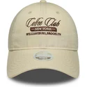 gorra-curva-beige-ajustable-para-mujer-9twenty-coffee-club-de-new-era