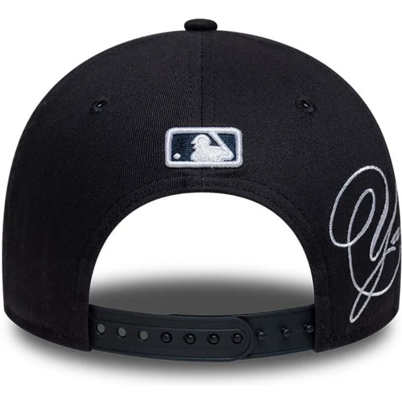 gorra-curva-azul-marino-snapback-9forty-m-crown-side-script-de-new-york-yankees-mlb-de-new-era