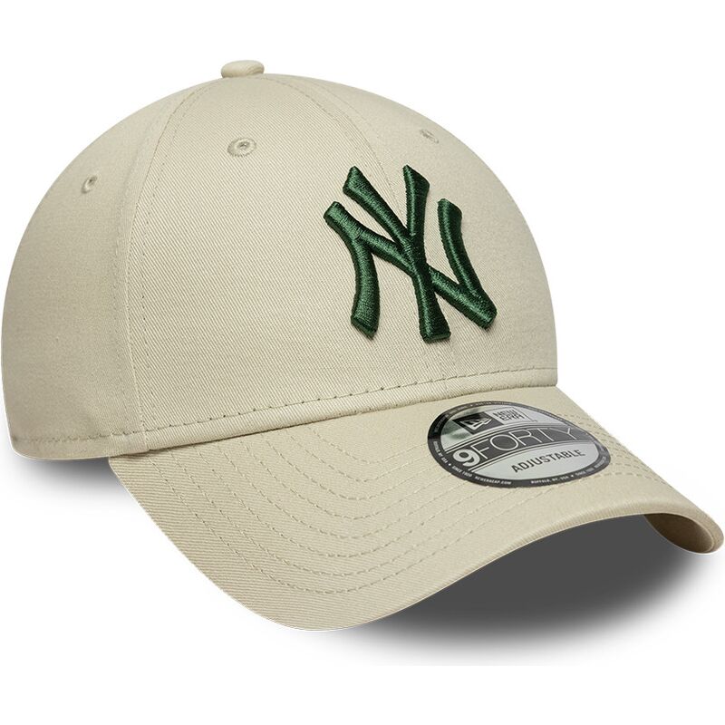 gorra-curva-beige-ajustable-con-logo-verde-oscuro-9forty-league-essential-de-new-york-yankees-mlb-de-new-era gorra-curva-beige-ajustable-con-logo-verde-oscuro-9forty-league-essential-de-new-york-yankees-mlb-de-new-era
