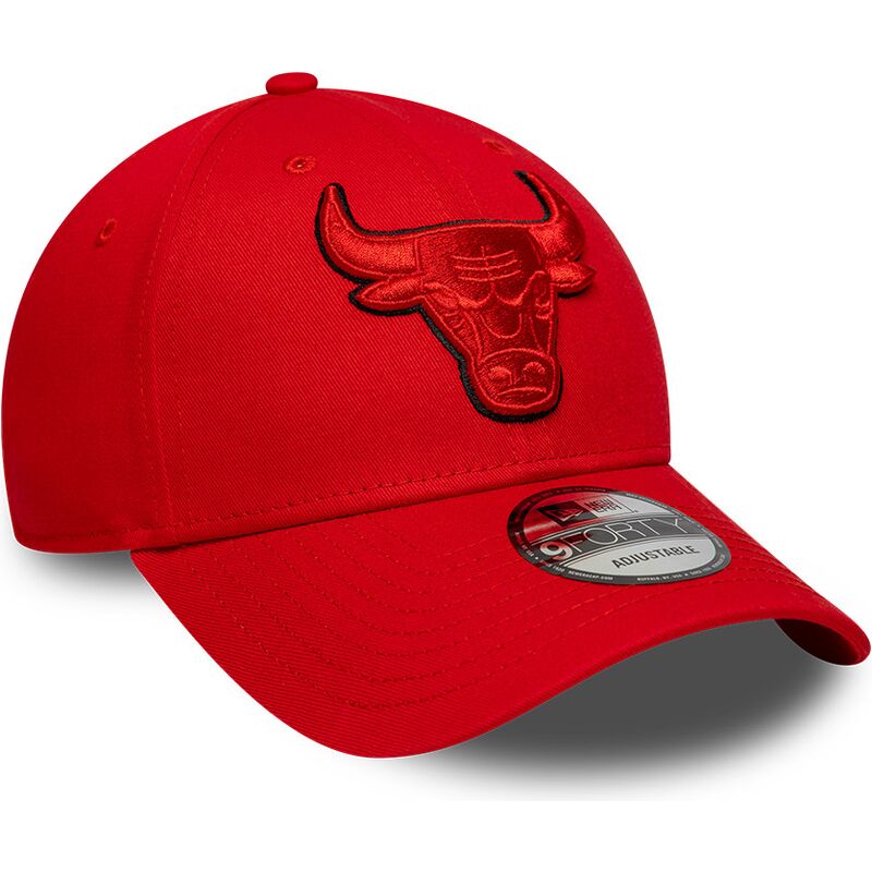 gorra-curva-roja-ajustable-con-logo-rojo-9forty-outline-de-chicago-bulls-nba-de-new-era