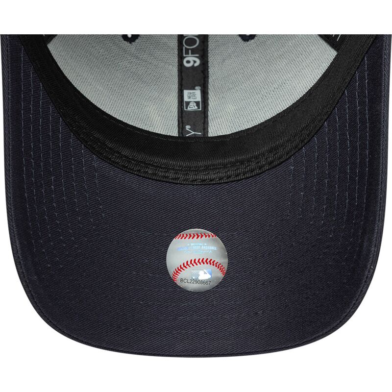 gorra-curva-azul-marino-ajustable-9forty-outdoor-icon-de-new-york-yankees-mlb-de-new-era