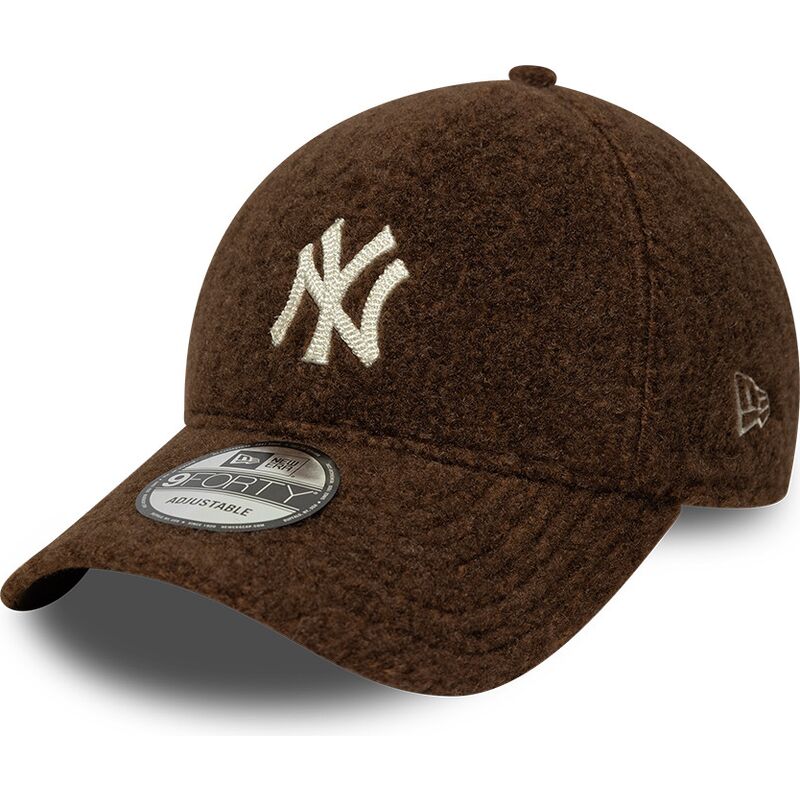 gorra-curva-marron-snapback-9forty-winter-borg-de-new-york-yankees-mlb-de-new-era