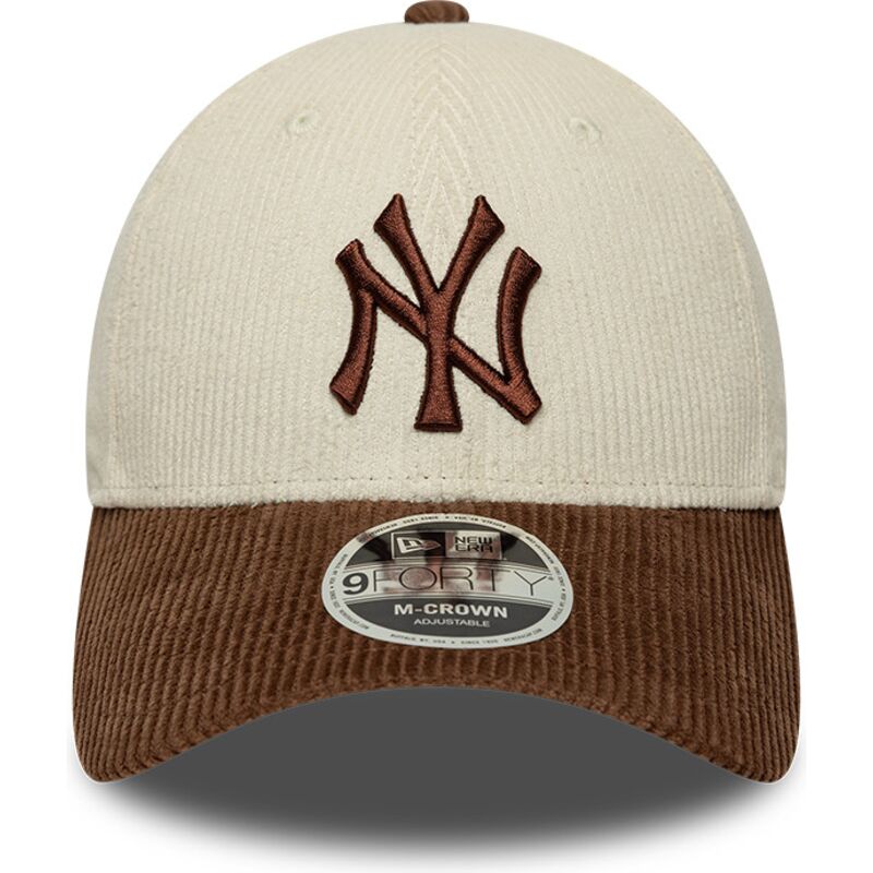 gorra-curva-marron-y-beige-ajustable-con-logo-marron-9forty-m-crown-cord-de-new-york-yankees-mlb-de-new-era