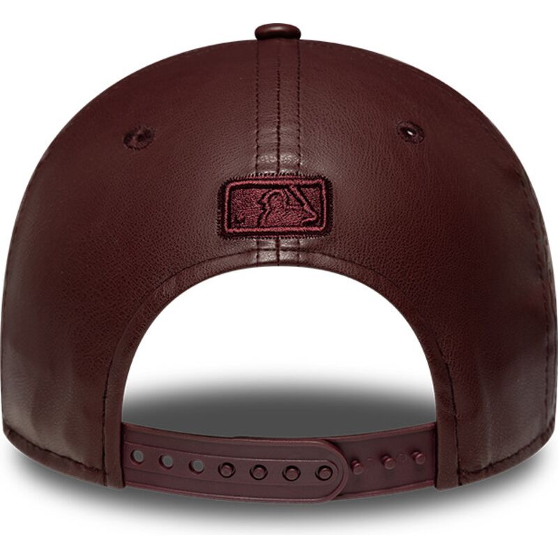 gorra-curva-marron-snapback-para-mujer-9forty-m-crown-pu-diamante-de-new-york-yankees-mlb-de-new-era