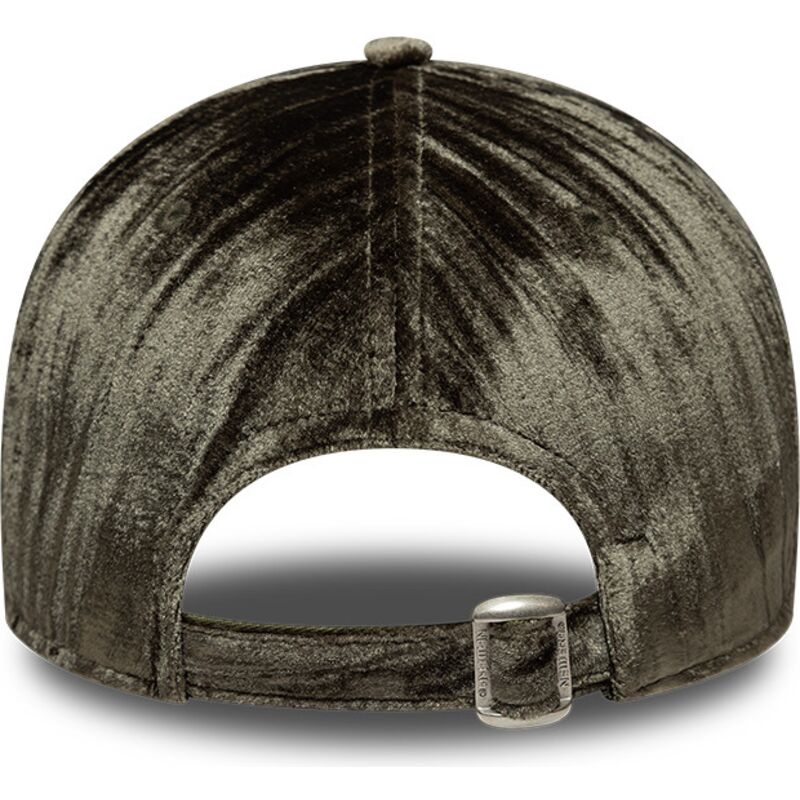 gorra-curva-verde-ajustable-para-mujer-con-logo-verde-9twenty-velour-de-new-york-yankees-mlb-de-new-era
