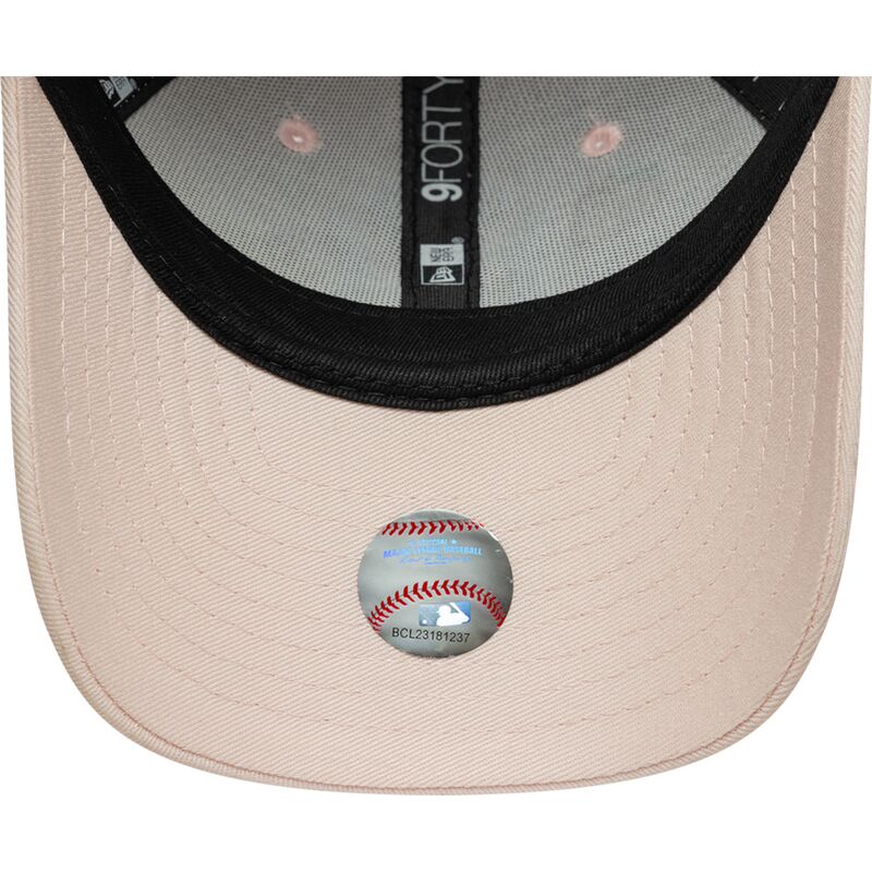 new-era-curved-brim-youth-9forty-food-icon-cupcake-new-york-yankees-mlb-pink-adjustable-cap