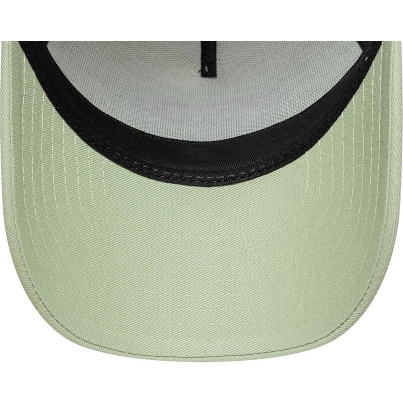 gorra-trucker-verde-y-beige-para-nino-a-frame-outdoor-de-new-era