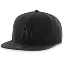 gorra-plana-negra-snapback-con-logo-negro-captain-no-shot-de-new-york-yankees-mlb-de-47-brand