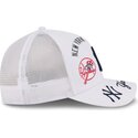 gorra-trucker-blanca-9forty-m-crown-a-frame-all-over-de-new-york-yankees-mlb-de-new-era