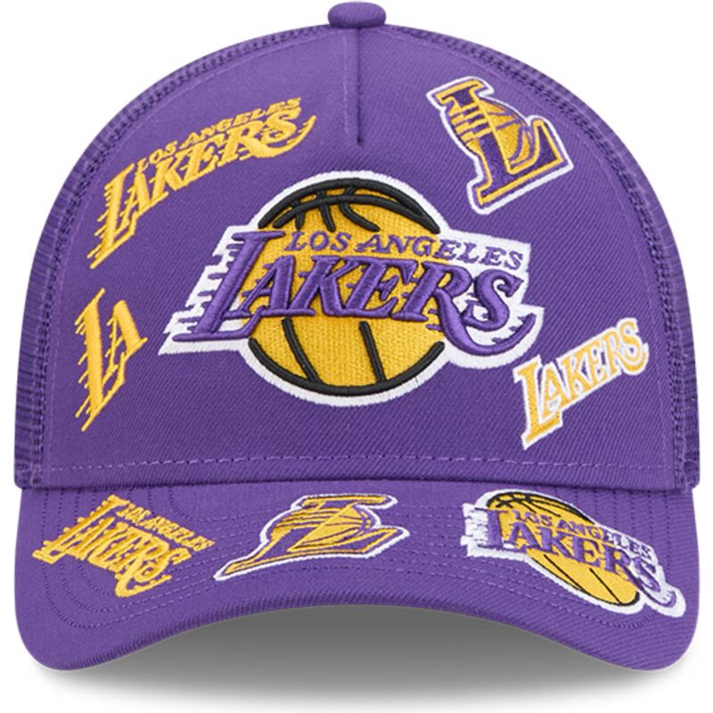 gorra-trucker-violeta-9forty-m-crown-a-frame-all-over-de-los-angeles-lakers-nba-de-new-era