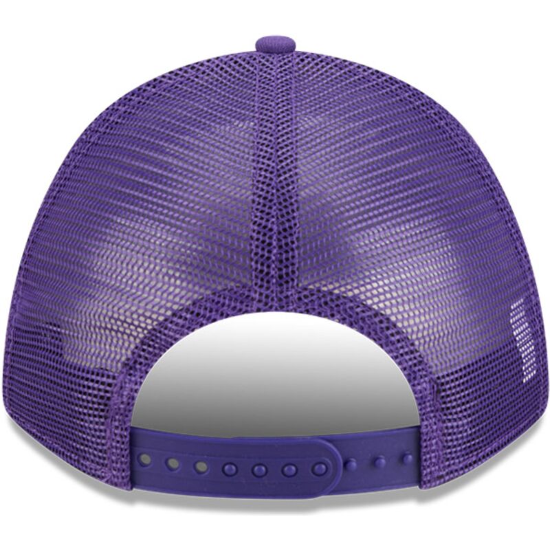 gorra-trucker-violeta-9forty-m-crown-a-frame-all-over-de-los-angeles-lakers-nba-de-new-era