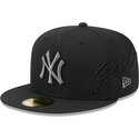gorra-plana-negra-ajustada-con-logo-gris-59fifty-side-script-de-new-york-yankees-mlb-de-new-era