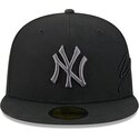 gorra-plana-negra-ajustada-con-logo-gris-59fifty-side-script-de-new-york-yankees-mlb-de-new-era