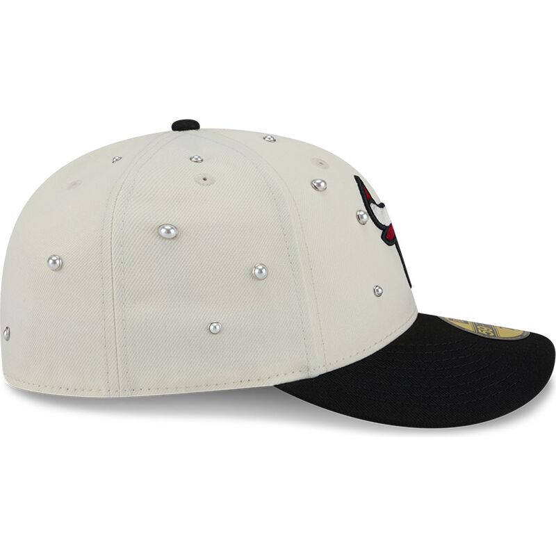 gorra-curva-beige-y-negra-ajustada-59fifty-beads-na-lifestyle-f1-de-chicago-bulls-nba-de-new-era gorra-curva-beige-y-negra-ajustada-59fifty-beads-na-lifestyle-f1-de-chicago-bulls-nba-de-new-era