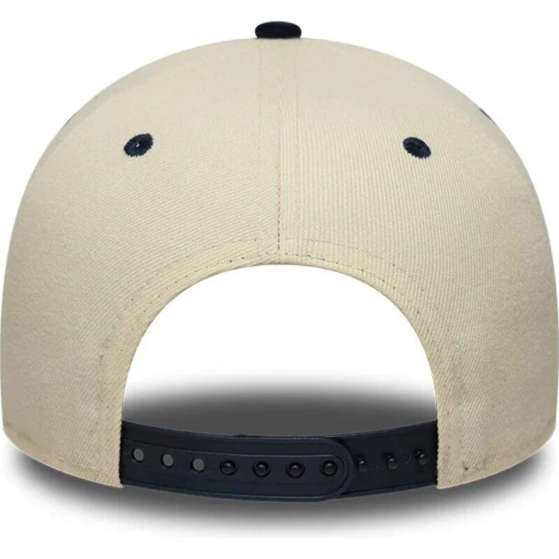 gorra-curva-beige-y-azul-marino-snapback-e-frame-wordmark-suede-de-new-york-yankees-mlb-de-new-era