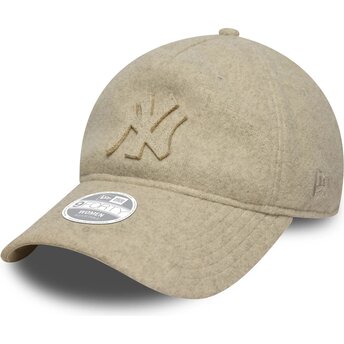 Gorra curva beige ajustable con logo beige 9TWENTY A Frame Melton Luxe de New York Yankees MLB de New Era