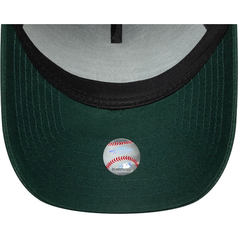 gorra-curva-verde-snapback-con-logo-verde-e-frame-team-outline-de-new-york-yankees-mlb-de-new-era